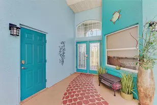 335 St George Ct, Venice, FL 34293 - Photo 9