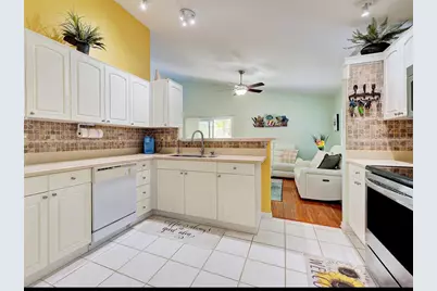 5022 Seagrass Drive, Venice, FL 34293 - Photo 15