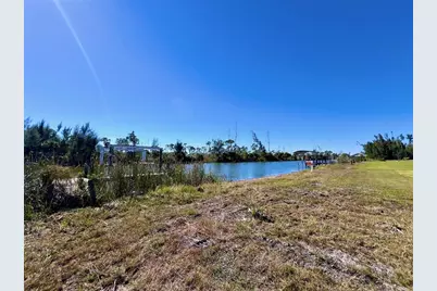 16652 Liggett Circle, Port Charlotte, FL 33981 - Photo 13