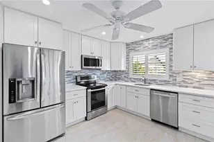 613 Chestnut Ln, Englewood, FL 34223 - Photo 11