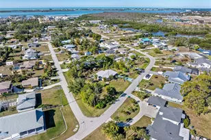 2091 Oyster Creek Dr, Englewood, FL 34224 - Photo 39