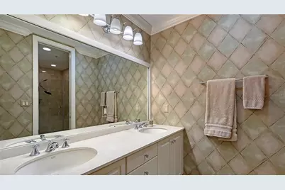 235 Cocoanut Avenue #117C, Sarasota, FL 34236 - Photo 19