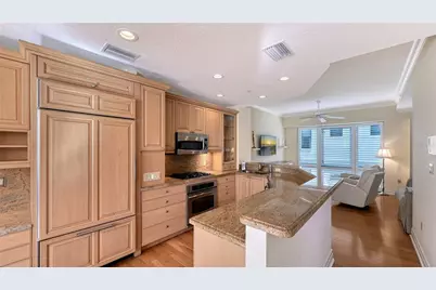 235 Cocoanut Avenue #117C, Sarasota, FL 34236 - Photo 7