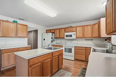 2069 Finland Drive, Spring Hill, FL 34609 - Photo 9