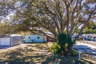 1661 5th St, Englewood, FL 34223 - Photo 31