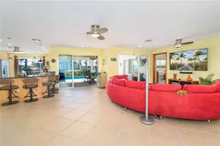 471 Capri Isles Ct, Punta Gorda, FL 33950 - Photo 9