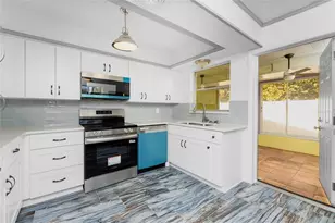 90 Wilhelm Dr, Englewood, FL 34223 - Photo 11