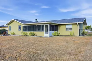 33 Annapolis Ln, Rotonda West, FL 33947 - Photo 19