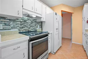 207 Oberlin Rd, Venice, FL 34293 - Photo 11