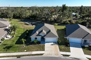 725 Redbud Ct, Englewood, FL 34223 - Photo 3