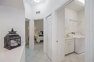 547 Fallbrook Dr, Venice, FL 34292 - Photo 25