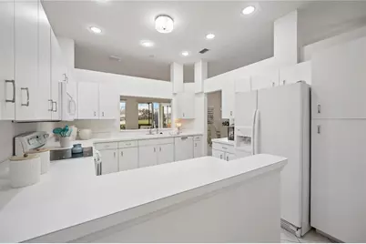 547 Fallbrook Drive, Venice, FL 34292 - Photo 13
