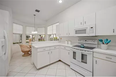 547 Fallbrook Drive, Venice, FL 34292 - Photo 15