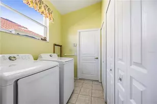 138 Braemar Ave, Venice, FL 34293 - Photo 13