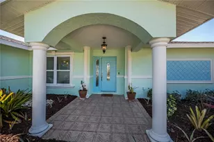 1221 Bayshore Dr, Englewood, FL 34223 - Photo 9