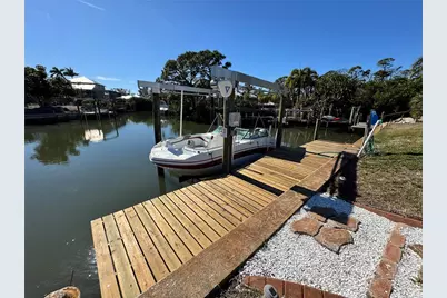 1221 Bayshore Drive, Englewood, FL 34223 - Photo 23