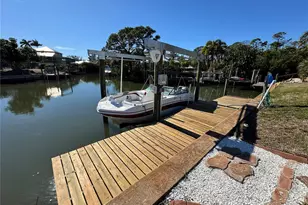 1221 Bayshore Dr, Englewood, FL 34223 - Photo 23