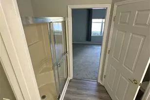 2424 Magnolia Cir, North Port, FL 34289 - Photo 29