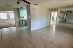 1321 Washington Dr, Englewood, FL 34224 - Photo 3