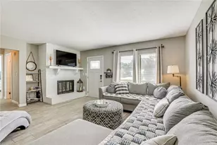 2110 Heasley Rd, Englewood, FL 34223 - Photo 7