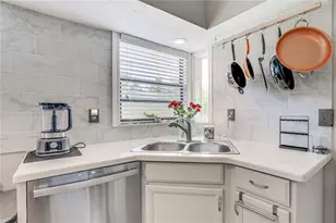 2110 Heasley Rd, Englewood, FL 34223 - Photo 19