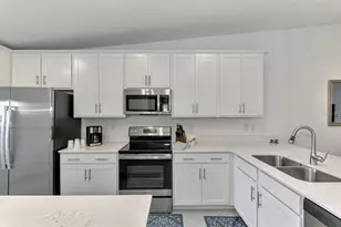 12470 Wellen Golf St, Venice, FL 34293 - Photo 11