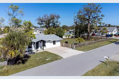 260 Cocoanut Avenue, Englewood, FL 34223 - Photo 3