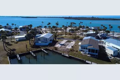 7500 Park Pointe Drive #45, Englewood, FL 34224 - Photo 9