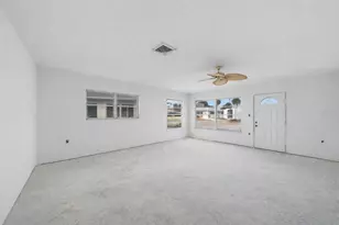 40 Pearl St, Englewood, FL 34223 - Photo 7