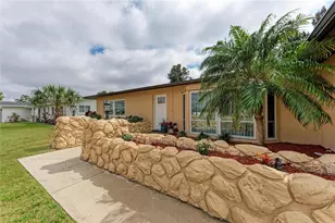 21 S Golfview Rd, Rotonda West, FL 33947 - Photo 5