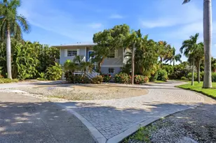 281 Seabreeze Ct, Boca Grande, FL 33921 - Photo 3