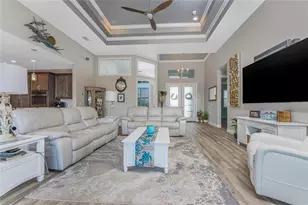 401 Albatross Rd, Rotonda West, FL 33947 - Photo 7