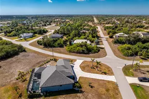 401 Albatross Rd, Rotonda West, FL 33947 - Photo 85