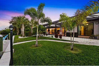 9326 Panama Circle, Port Charlotte, FL 33981 - Photo 17