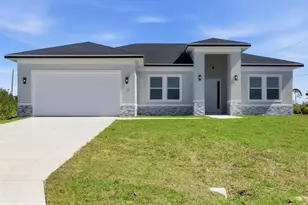17 Beam Ct, Placida, FL 33946 - Photo 1