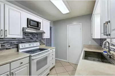 21283 Midway Boulevard, Port Charlotte, FL 33952 - Photo 17