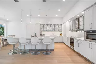 2021 20th St W, Boca Grande, FL 33921 - Photo 13