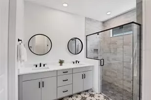 18575 Midsummer Pl, Venice, FL 34293 - Photo 15