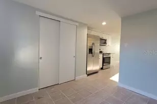 148 Cleveland Dr, Sarasota, FL 34236 - Photo 9