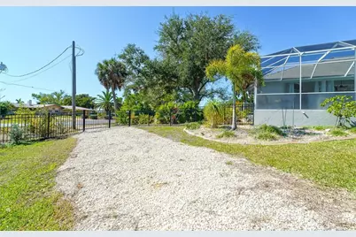 100 N Green Dolphin Drive, Cape Haze, FL 33946 - Photo 57