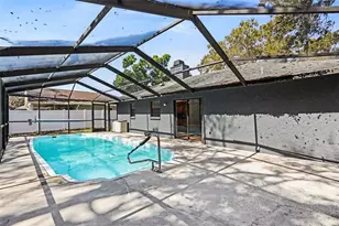 2332 Seward Dr, Sarasota, FL 34234 - Photo 19