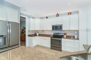 2085 Piave Ln, Venice, FL 34292 - Photo 13