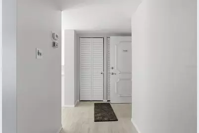 4440 Exeter Drive #106, Longboat Key, FL 34228 - Photo 3