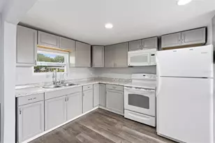 5705 Holiday Park Blvd, North Port, FL 34287 - Photo 11