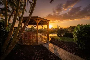 534 Canal Way, Punta Gorda, FL 33950 - Photo 5