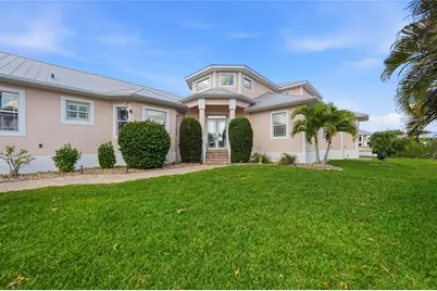 534 Canal Way, Punta Gorda, FL 33950 - Photo 3