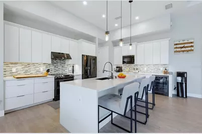 10726 Kearsarge Circle, Port Charlotte, FL 33981 - Photo 17