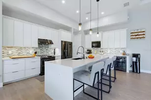 10726 Kearsarge Cir, Port Charlotte, FL 33981 - Photo 17