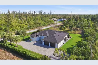 10726 Kearsarge Circle, Port Charlotte, FL 33981 - Photo 7