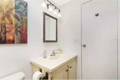 532 Walnut Circle, Venice, FL 34285 - Photo 17